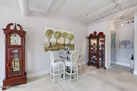 Dining - 145 Republic St #321, Madison, MS 39110 photo 1 of 1