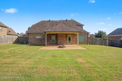 Exterior - 1316 Heritage Dr, Hernando, MS 38632 photo 6 of 6