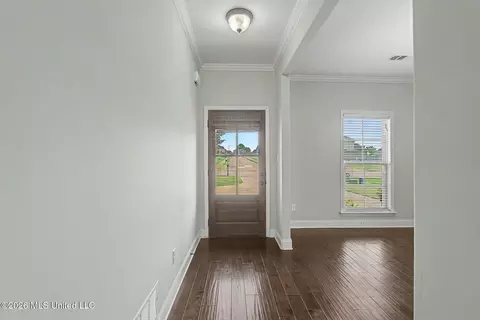 Entry Way - 1316 Heritage Dr, Hernando, MS 38632 photo 3 of 7