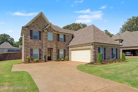 Exterior - 1316 Heritage Dr, Hernando, MS 38632 photo 4 of 6