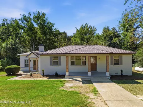 1493 Mount Sinai Rd, Byhalia, MS 38611