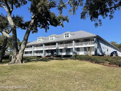 1282 Beach Blvd #223, Biloxi, MS 39530