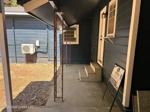 Exterior - 64 Providence Rd #A, Natchez, MS 39120 photo 3 of 3