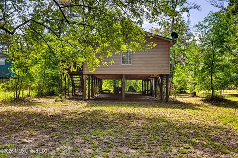 Exterior - 1713 Deer Ln, Lucedale, MS 39452 photo 8 of 11