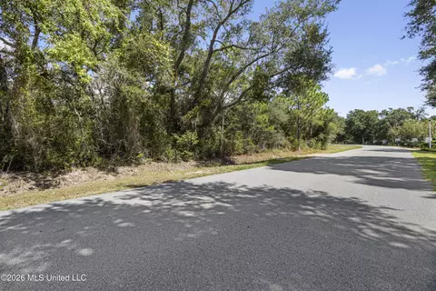 Sound Bluff Rd, Ocean Springs, MS 39564