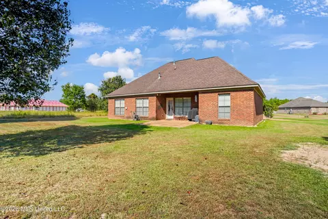 Exterior - 2159 Crossbridge Blvd, Byram, MS 39272 photo 4 of 6