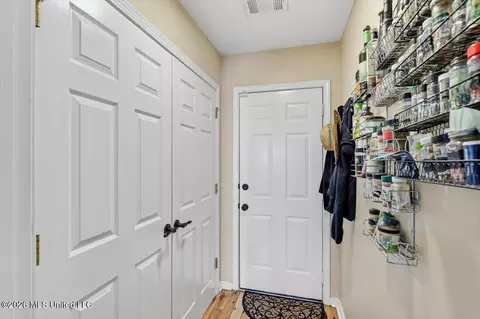 Entry Way - 433 Westport Way, Flowood, MS 39232 photo 2 of 2