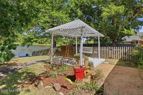 Exterior - 433 Westport Way, Flowood, MS 39232 photo 4 of 10