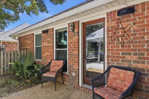 Exterior - 433 Westport Way, Flowood, MS 39232 photo 3 of 10
