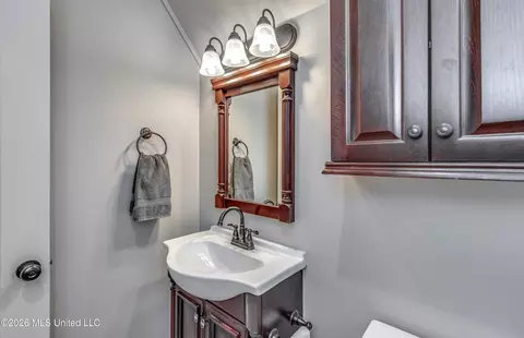 Bath - 112 Tailfeather Dr, Madison, MS 39110 photo 9 of 9
