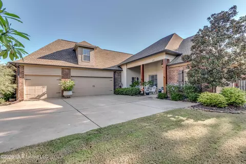 112 Tailfeather Dr, Madison, MS 39110