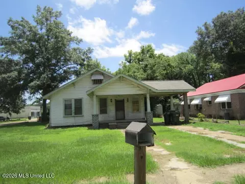 252 E Academy St, Canton, MS 39046