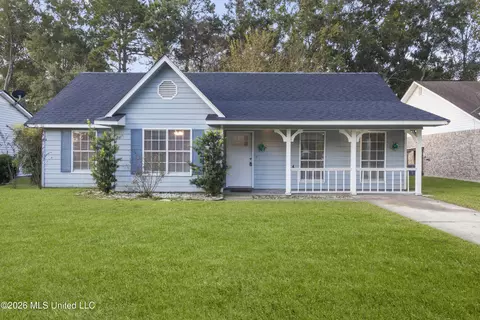 3309 Neptune Dr, Gautier, MS 39553