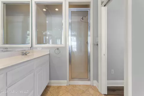 Bath - 1478 Beach Blvd #A, Biloxi, MS 39530 photo 4 of 8