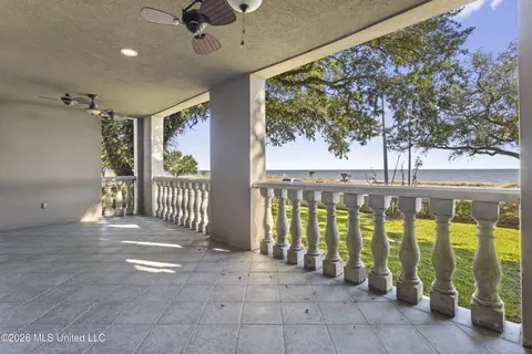 Exterior - 1478 Beach Blvd #A, Biloxi, MS 39530 photo 8 of 14