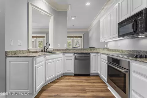 Kitchen - 1478 Beach Blvd #A, Biloxi, MS 39530 photo 1 of 3
