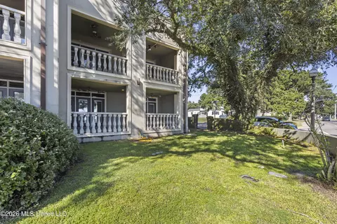 Exterior - 1478 Beach Blvd #A, Biloxi, MS 39530 photo 12 of 14