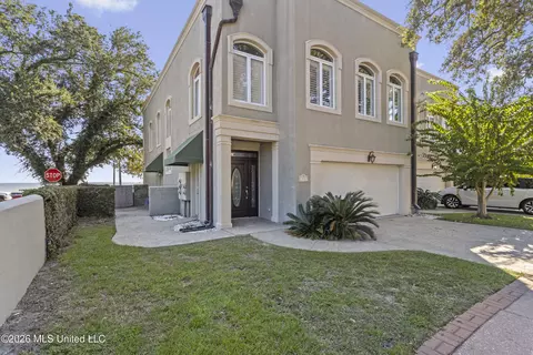 Exterior - 1478 Beach Blvd #A, Biloxi, MS 39530 photo 1 of 14