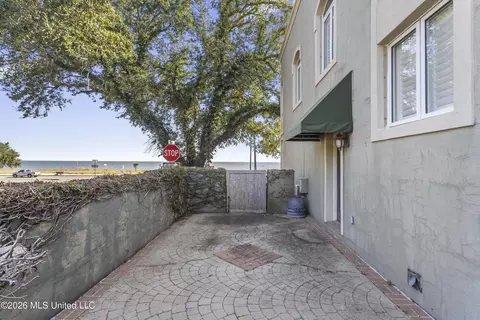 Exterior - 1478 Beach Blvd #A, Biloxi, MS 39530 photo 13 of 14
