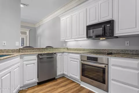 Kitchen - 1478 Beach Blvd #A, Biloxi, MS 39530 photo 3 of 3