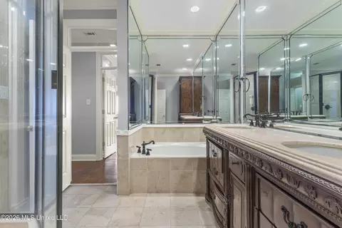 Bath - 1478 Beach Blvd #A, Biloxi, MS 39530 photo 7 of 8