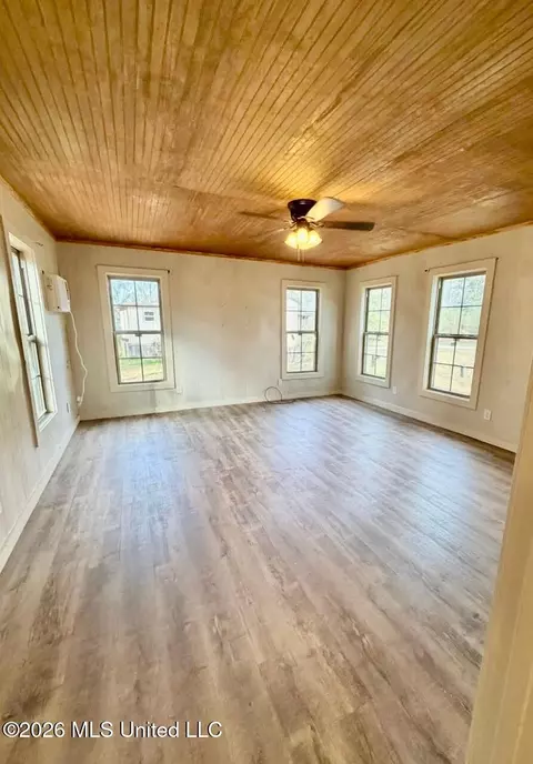 1007 Jeanette Ln, Summit, MS 39666 photo 2