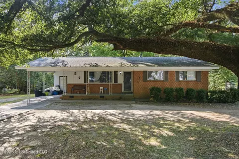 Other - 2968 N 5th Ave, Laurel, MS 39440 photo 2 of 8