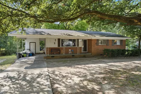 2968 N 5th Ave, Laurel, MS 39440