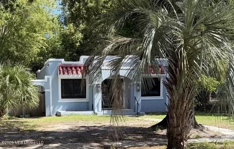 168 Saint Paul St, Biloxi, MS 39530