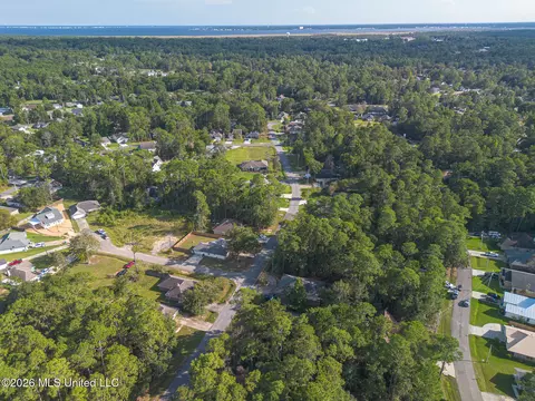 8335 Amoka Dr, Diamondhead, MS 39525 photo 6