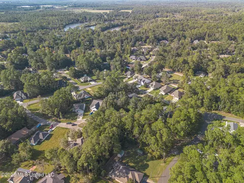 8410 Amoka Ct, Diamondhead, MS 39525 photo 13
