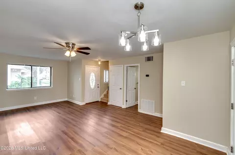 Living - 1022 Windrose Dr, Brandon, MS 39047 photo 3 of 6