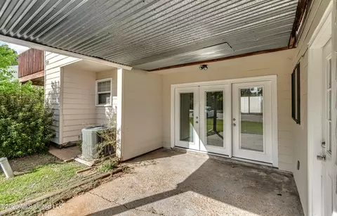 Exterior - 1022 Windrose Dr, Brandon, MS 39047 photo 10 of 15