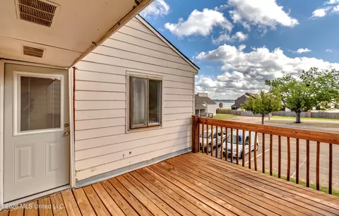 Exterior - 1022 Windrose Dr, Brandon, MS 39047 photo 5 of 15