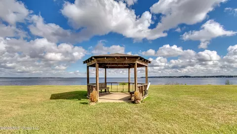 View/Area - 1022 Windrose Dr, Brandon, MS 39047 photo 3 of 3
