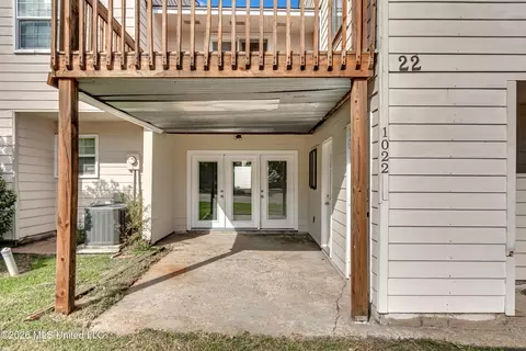 Exterior - 1022 Windrose Dr, Brandon, MS 39047 photo 12 of 15