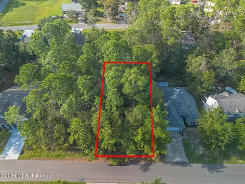 7446 Ieke Dr, Diamondhead, MS 39525 photo 2