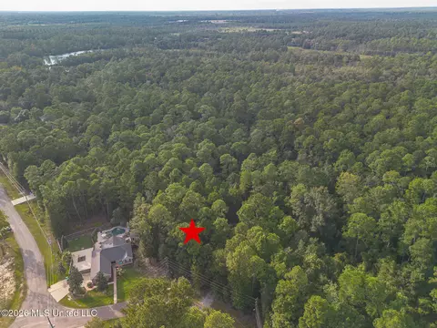 9488 Op La Way, Diamondhead, MS 39525 photo 6
