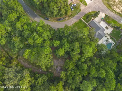 9488 Op La Way, Diamondhead, MS 39525 photo 9