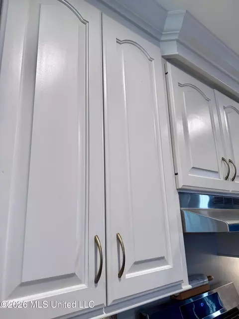 Kitchen - 110 Mcgregor Way, Natchez, MS 39120 photo 14 of 15