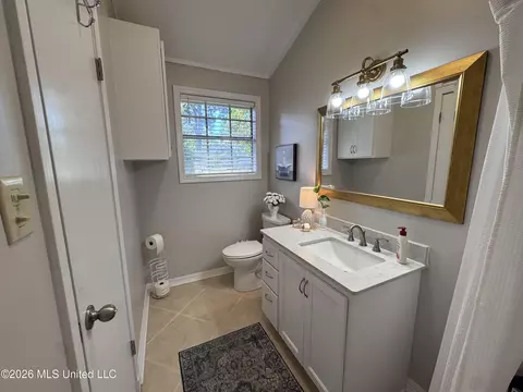 Bath - 110 Mcgregor Way, Natchez, MS 39120 photo 5 of 7