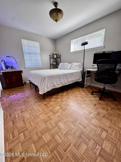 Bedroom - 110 Mcgregor Way, Natchez, MS 39120 photo 9 of 10