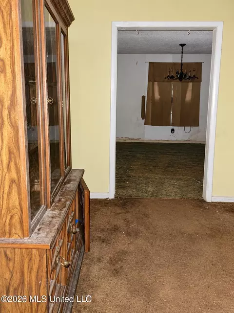 Entry Way - 5825 Gregory St, Moss Point, MS 39563 photo 1 of 2