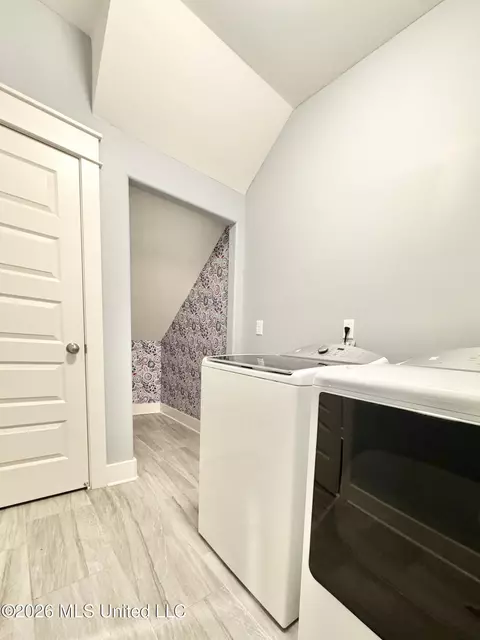 Other - 1657 Carlee Dr, Hernando, MS 38632 photo 6 of 10