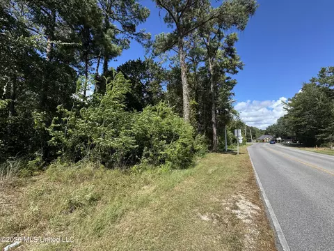 Veterans Drive, Diamondhead, MS 39525