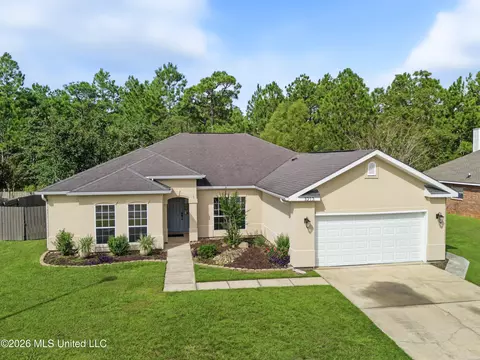 3213 Joy Ln, Ocean Springs, MS 39564