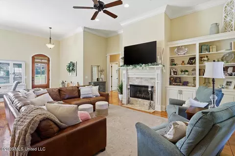 Living - 87 Brisco St, Madison, MS 39110 photo 3 of 3
