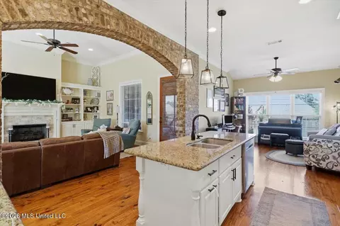Entry Way - 87 Brisco St, Madison, MS 39110 photo 2 of 3