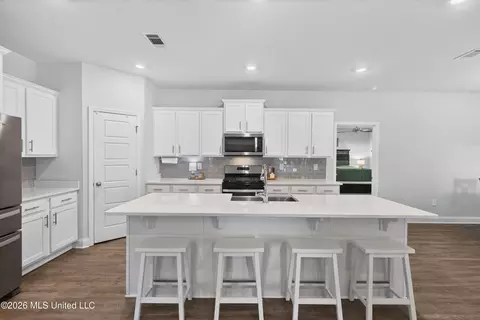 Kitchen - 5000 Sand Dollar Dr, Long Beach, MS 39560 photo 1 of 3