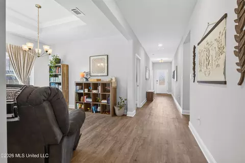 Entry Way - 5000 Sand Dollar Dr, Long Beach, MS 39560 photo 3 of 13